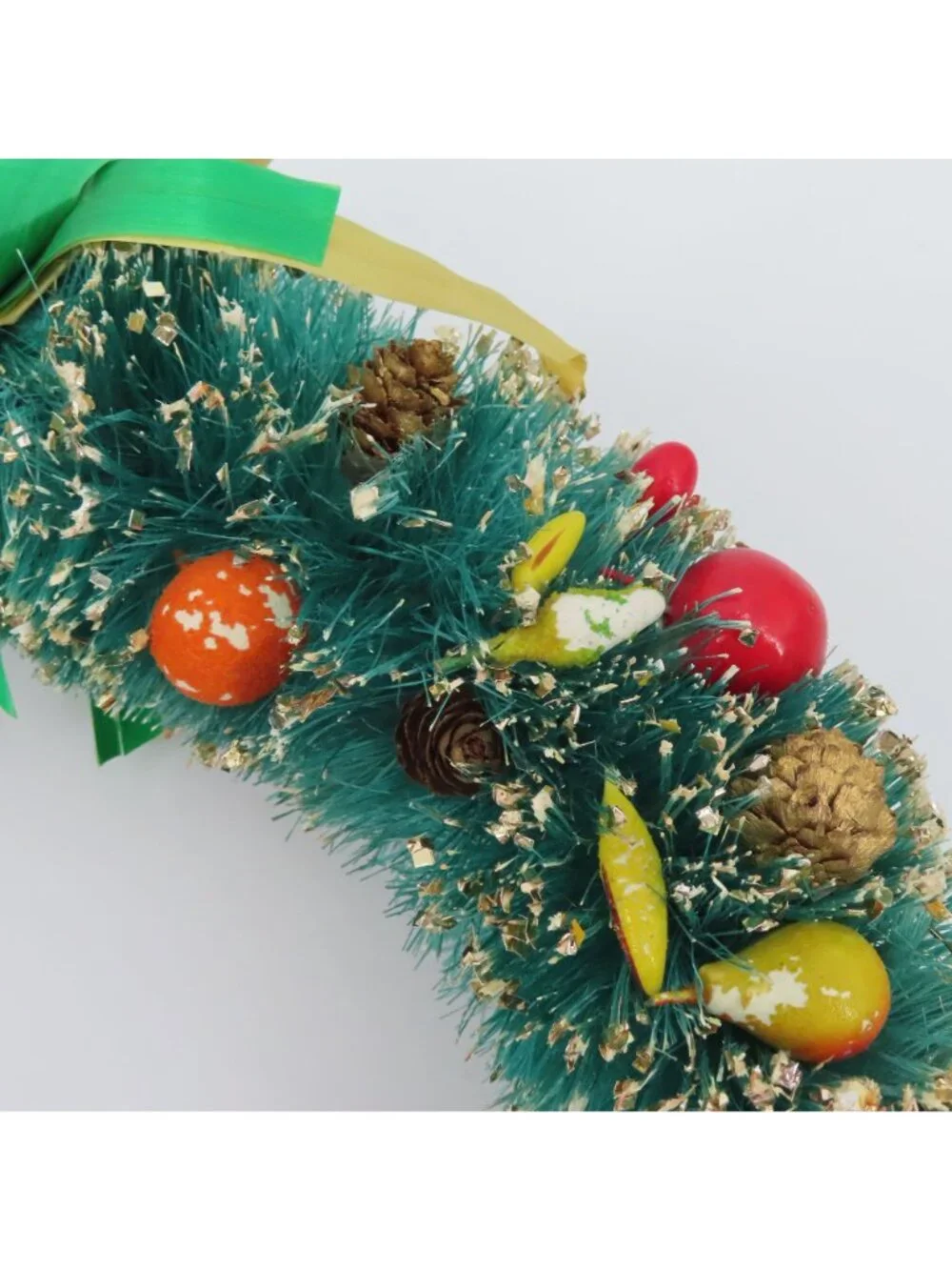 VTG Green Bottle Brush Wreath 12in Gold Flocked Multicolor Fruit Pinecone Retro